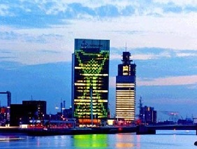 荷蘭照明新地標(biāo)！荷蘭皇家KPN電信大廈的融景打造！