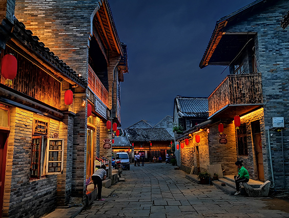 點(diǎn)亮千年古鎮(zhèn)中渡，文旅夜游又添一彩！
